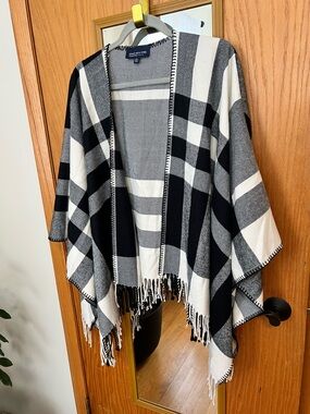 Jones New York Black, White & Gray Plaid Fringe Wrap